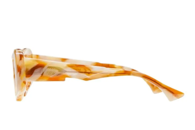 MASKE F6 - KUBORAUM